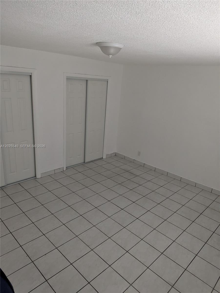 NORTH HOLLYWOOD - Residential Lease