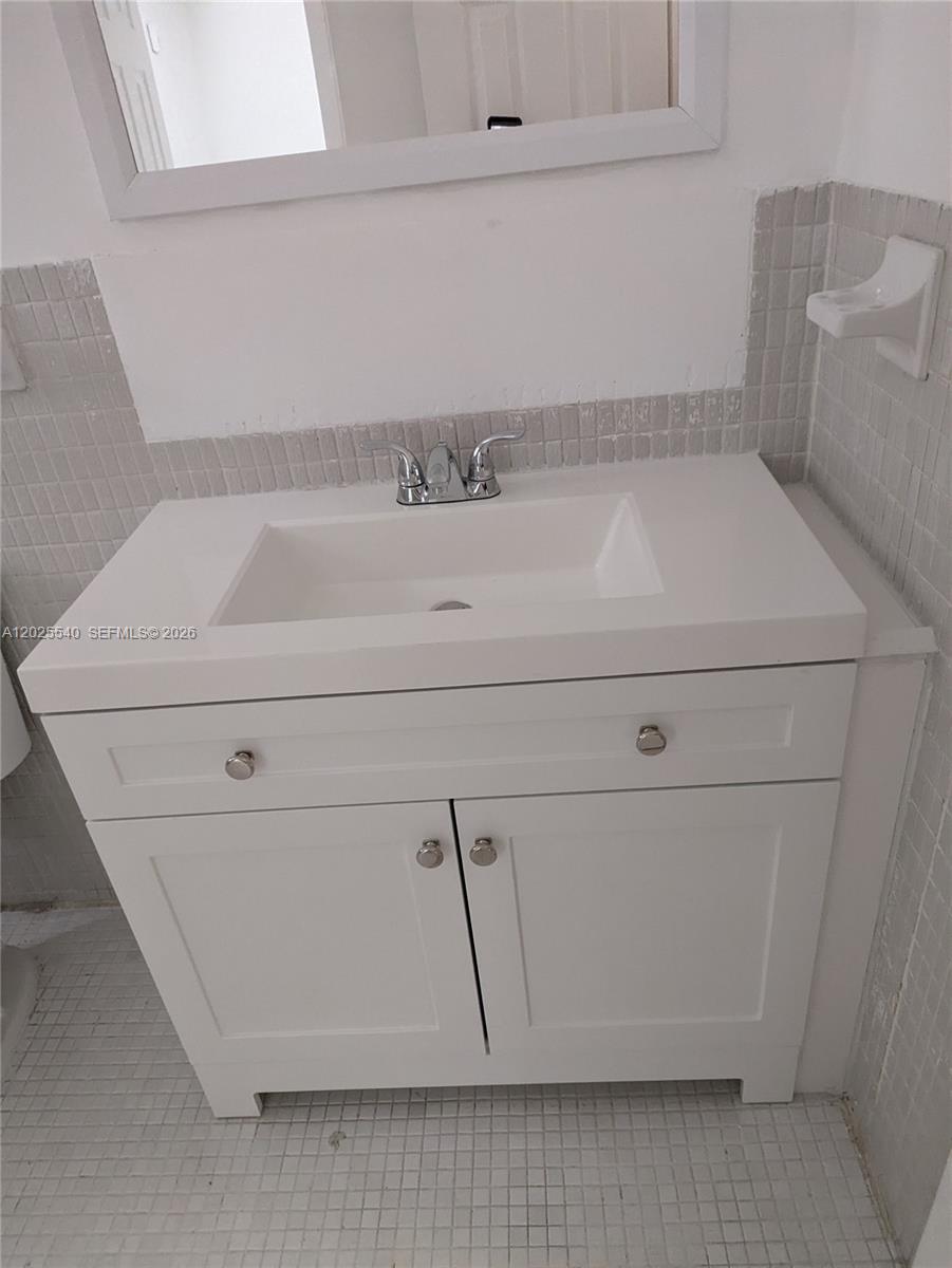 NORTH HOLLYWOOD - Residential Lease