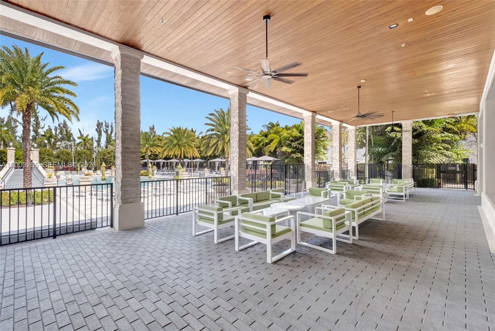 HIGHLAND AT PARK CENTRAL - Residential