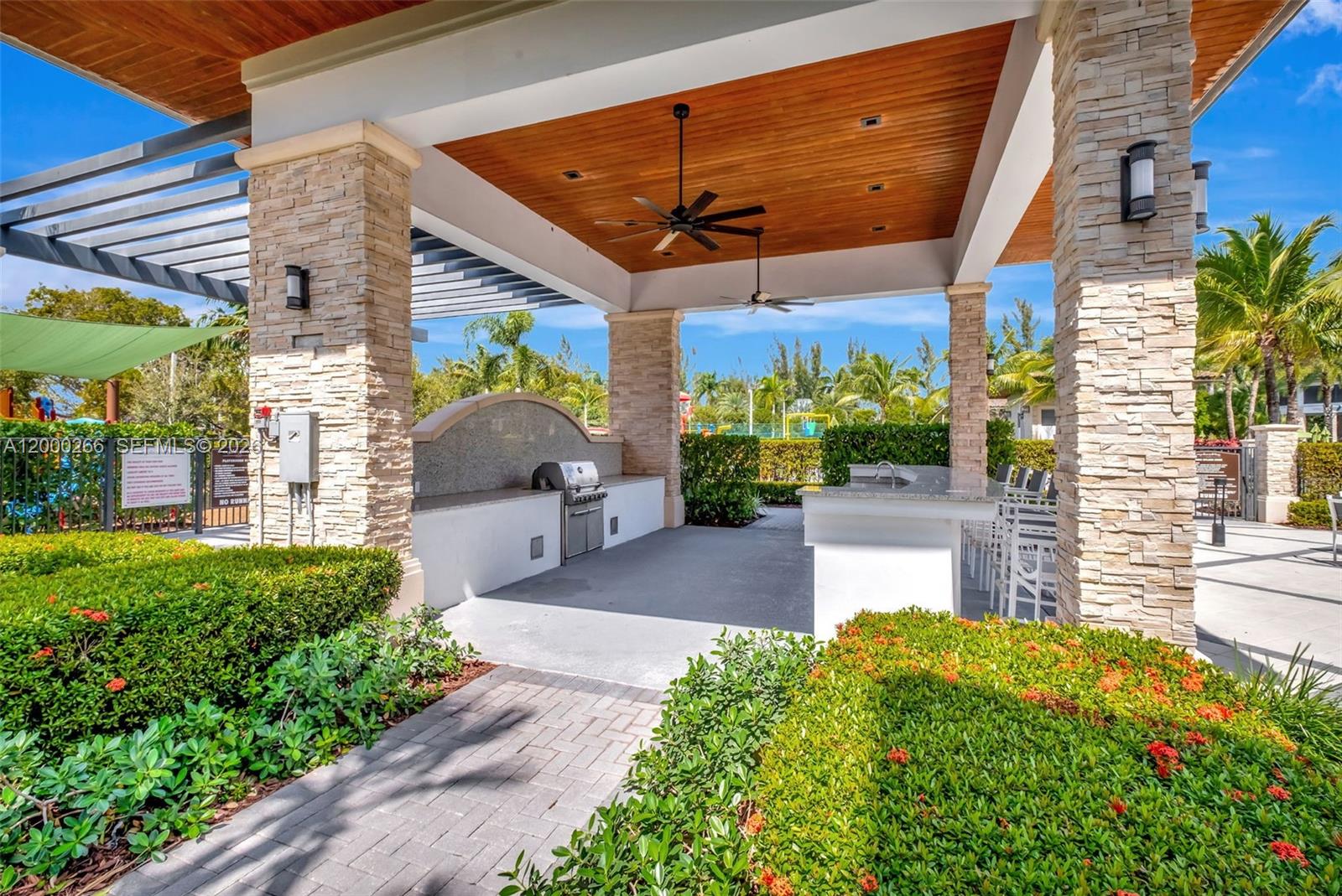 HIGHLAND AT PARK CENTRAL - Residential