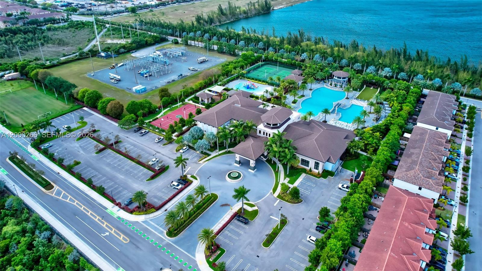 HIGHLAND AT PARK CENTRAL - Residential