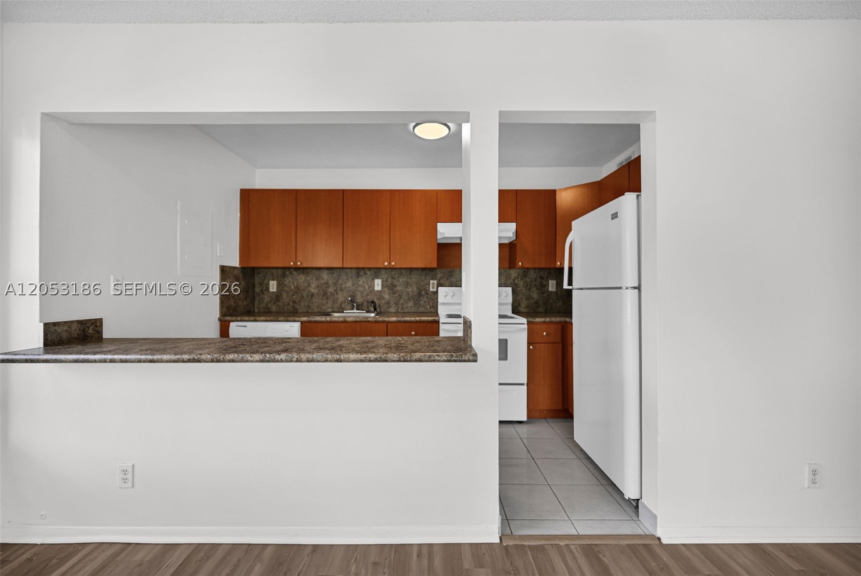 NEWPORT CONDO - Residential