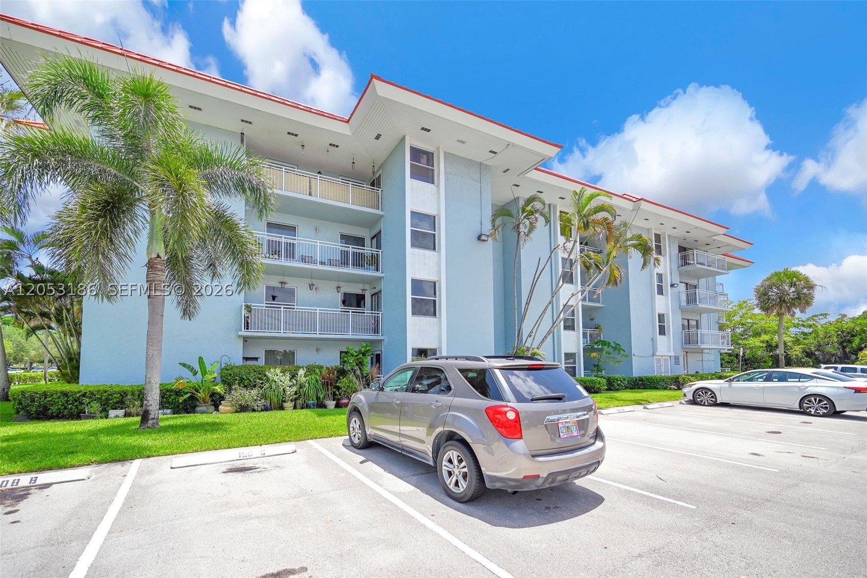 NEWPORT CONDO - Residential