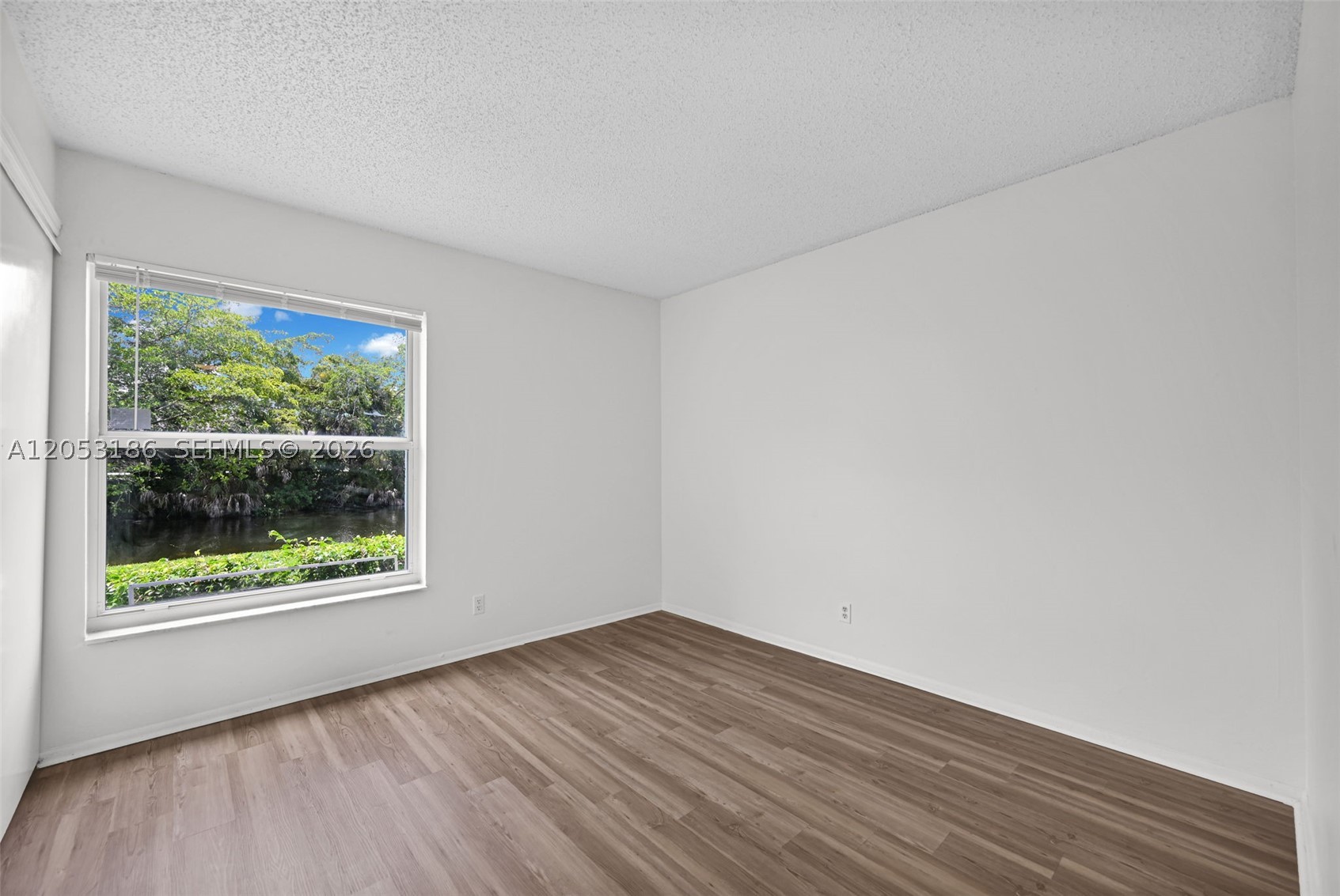 NEWPORT CONDO - Residential
