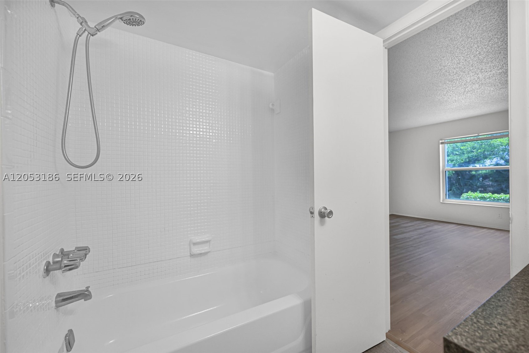 NEWPORT CONDO - Residential