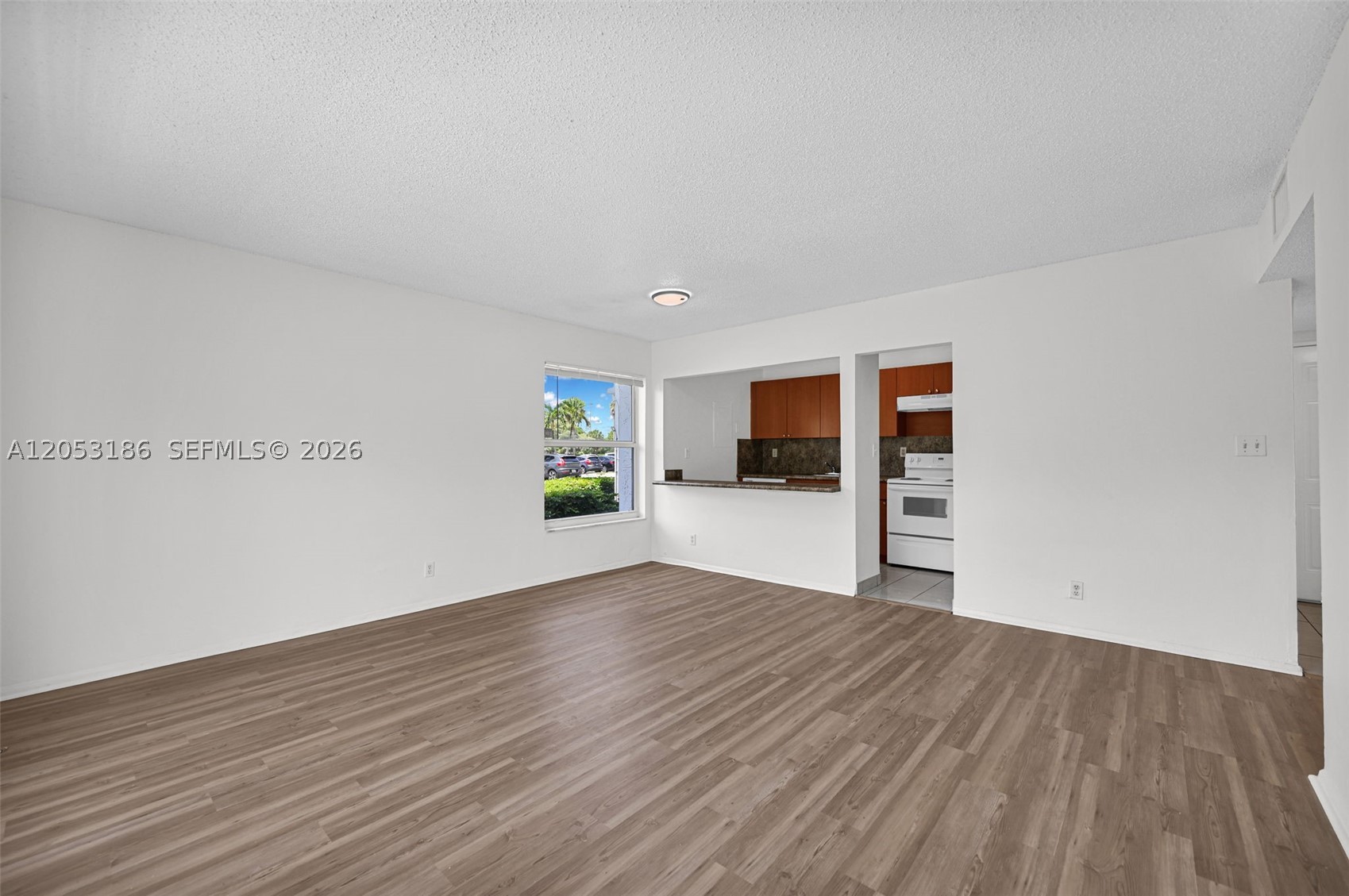 NEWPORT CONDO - Residential