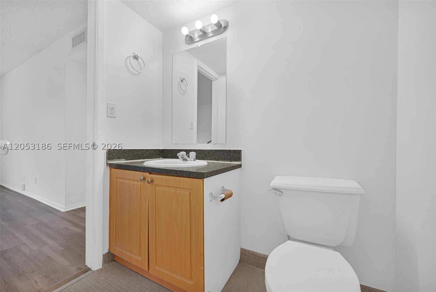NEWPORT CONDO - Residential
