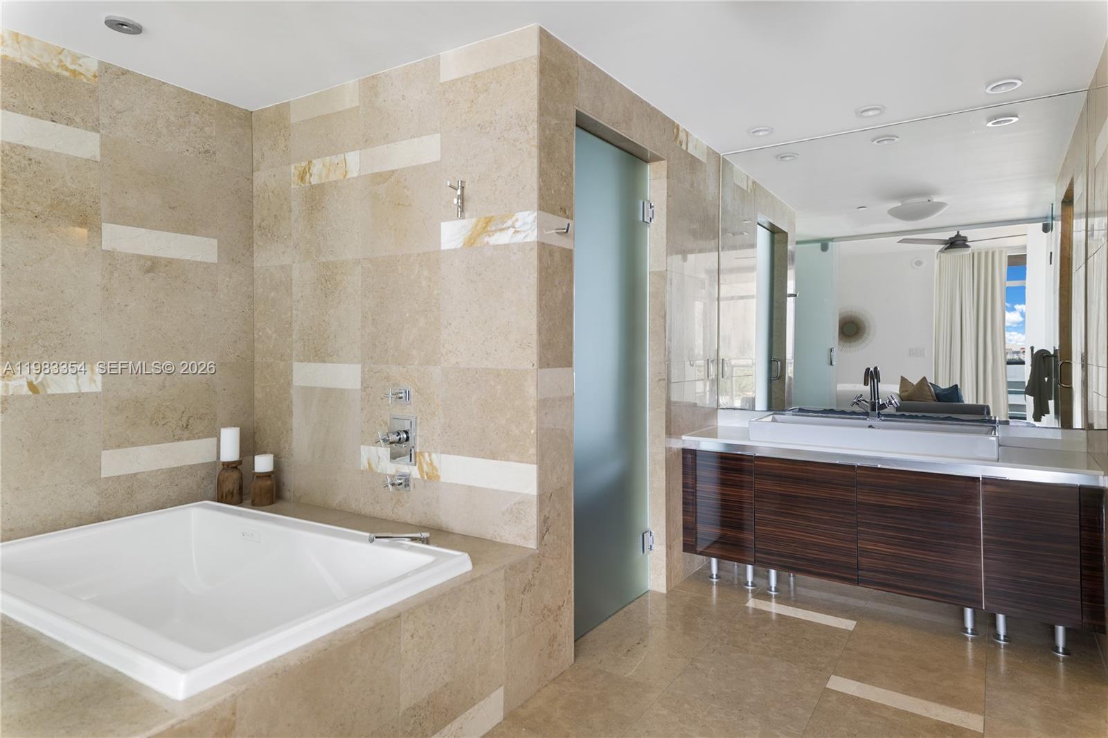 THE CARIBBEAN CONDO - Residential