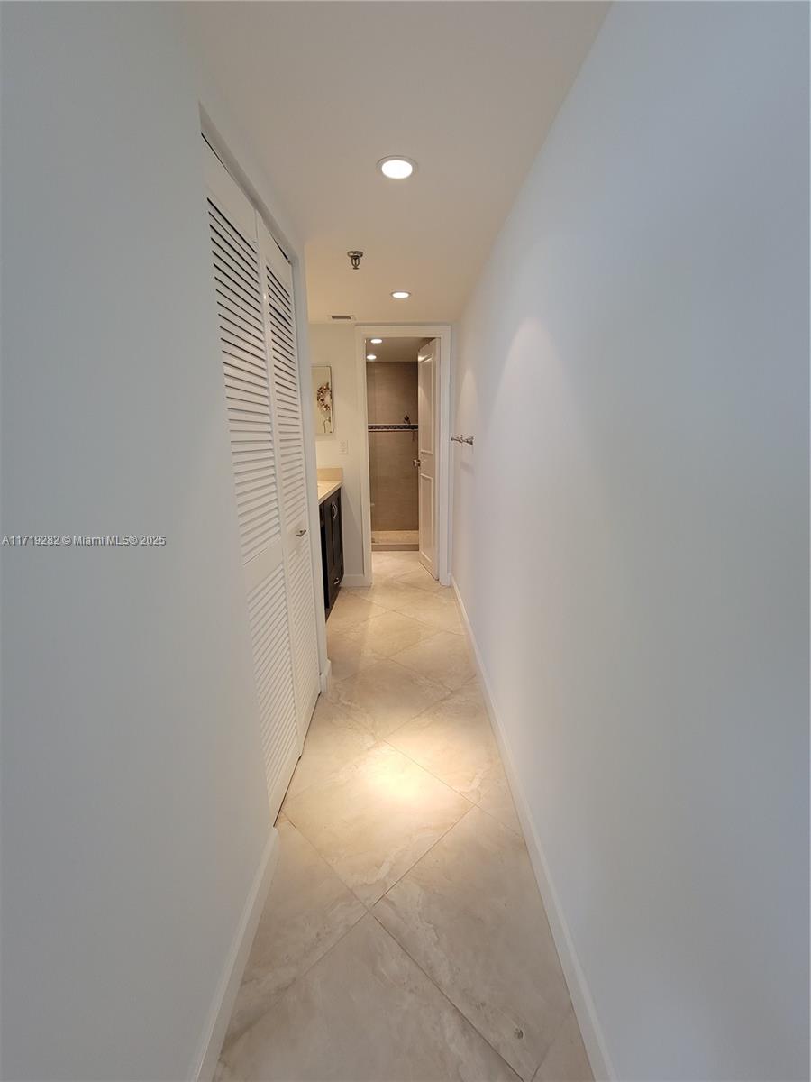 OCEANFRONT PLAZA CONDO - Residential Lease