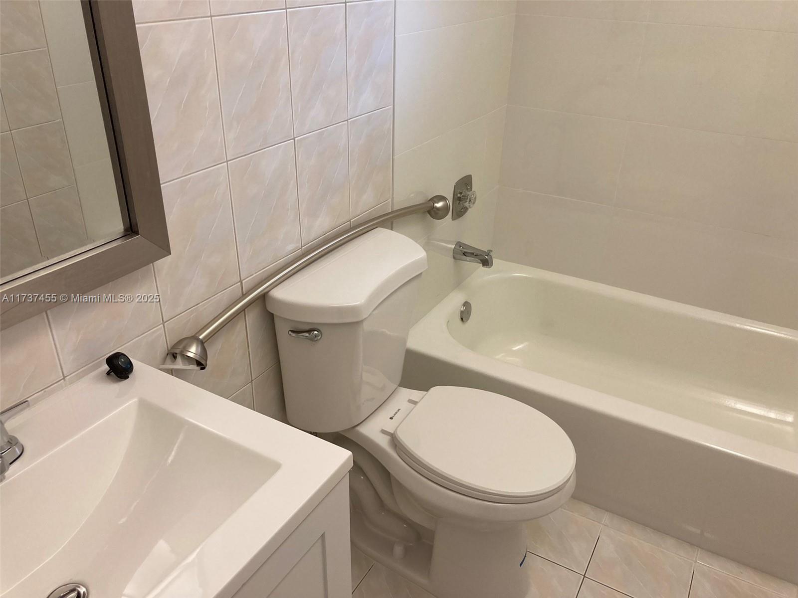 HORIZONS WEST CONDO #5 - Residential Lease