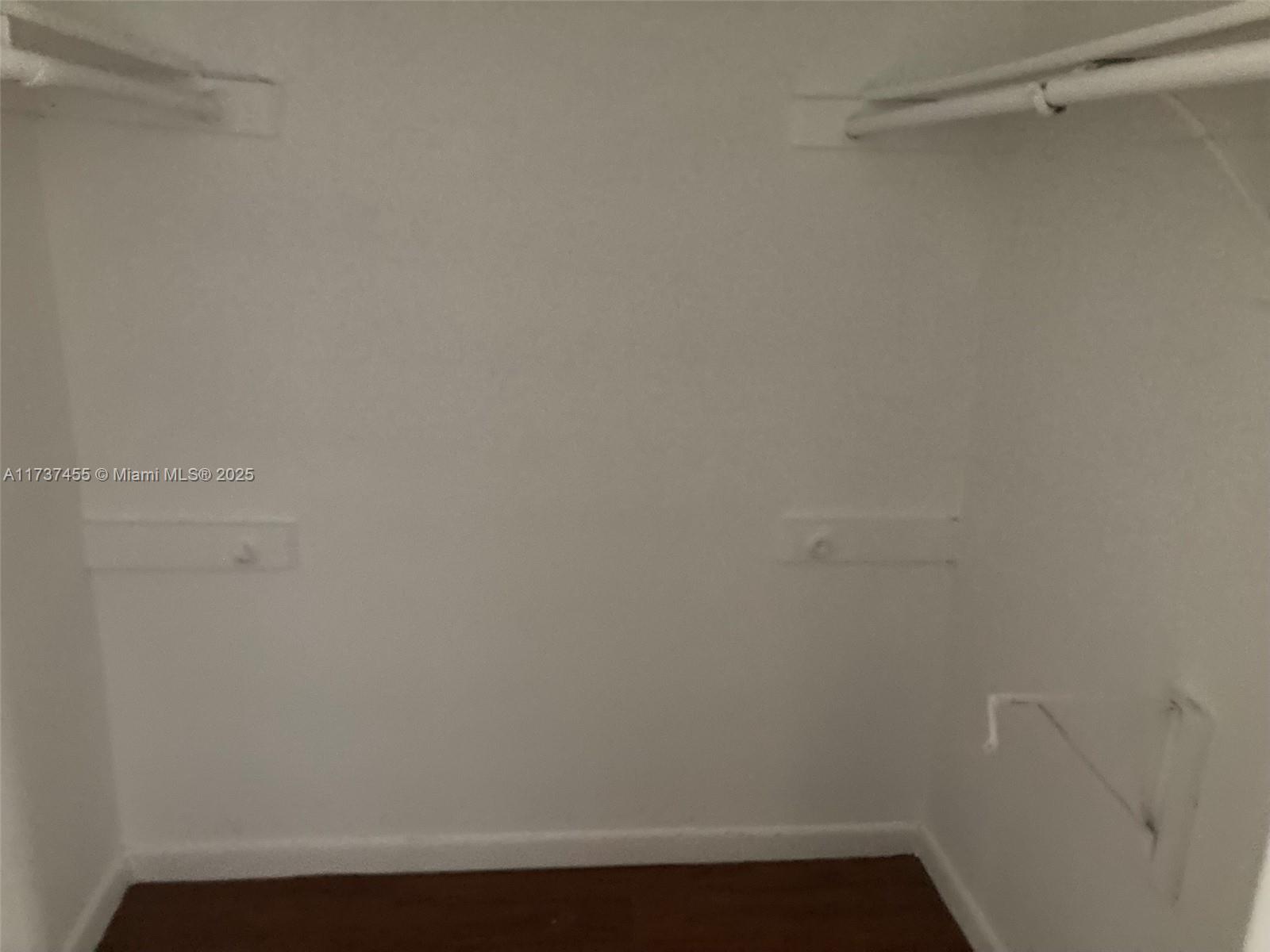 HORIZONS WEST CONDO #5 - Residential Lease