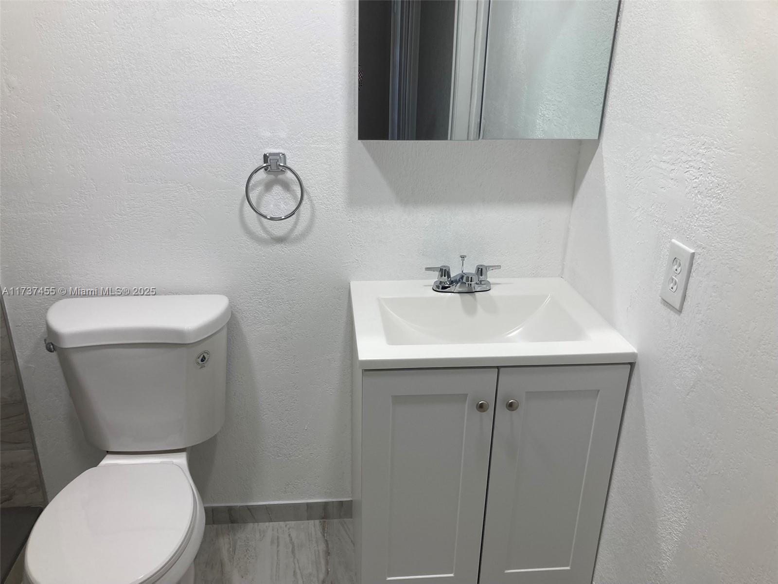 HORIZONS WEST CONDO #5 - Residential Lease