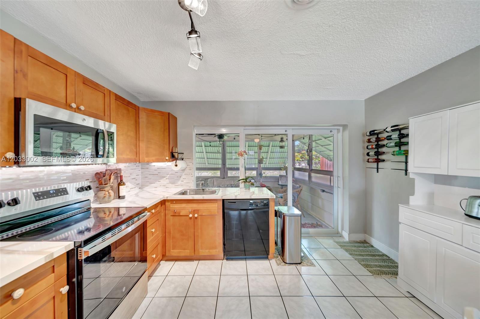 TAMARAC LAKES NORTH - Residential