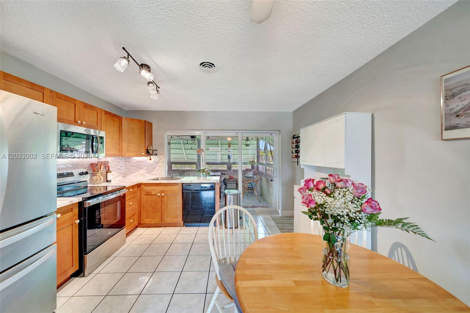 TAMARAC LAKES NORTH - Residential
