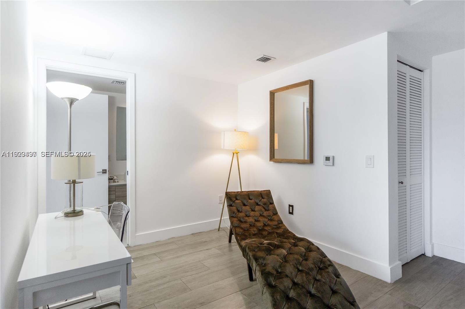 3401 MIDTOWN CONDO - Residential