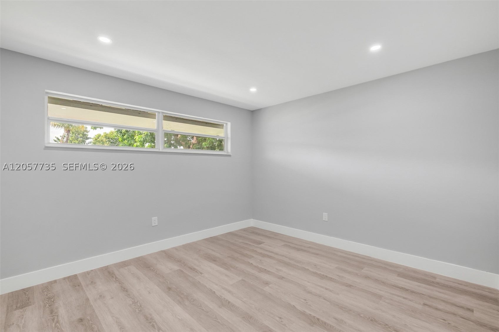 SUNRISE GOLF VILLAGE SEC - Residential
