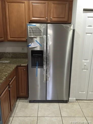 Beacon At Doral - Residential Lease