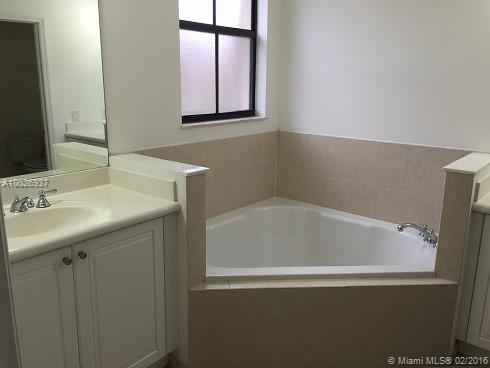 Beacon At Doral - Residential Lease