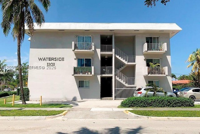 CAUSEWAY BAYFRONTS - Residential Lease