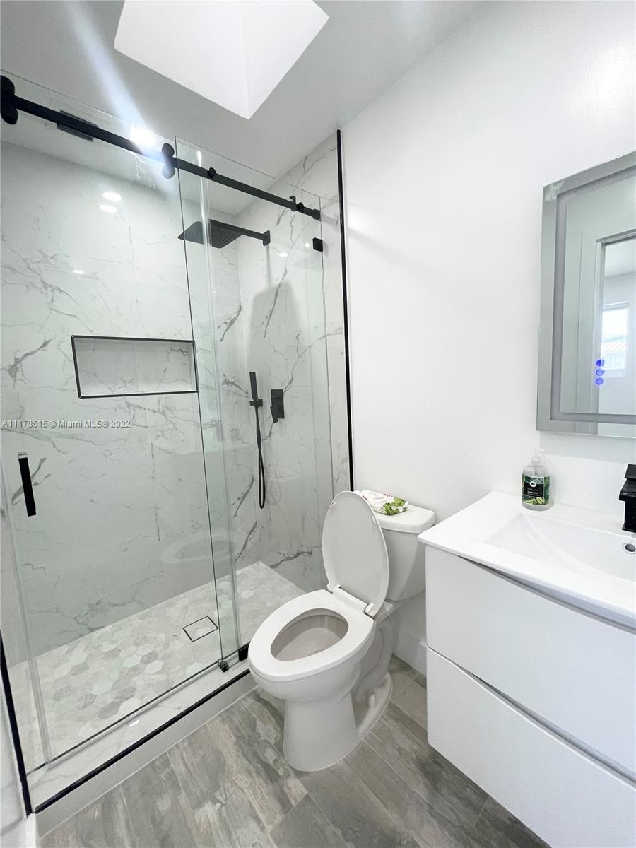 HEFTLER HOMES SUNSET PARK - Residential Lease