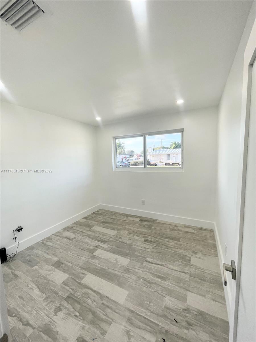 HEFTLER HOMES SUNSET PARK - Residential Lease
