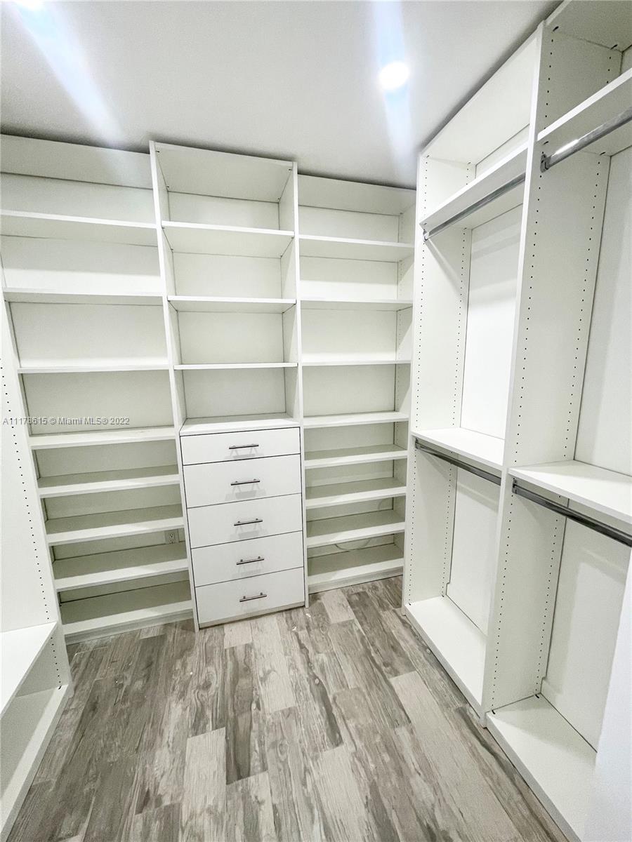 HEFTLER HOMES SUNSET PARK - Residential Lease