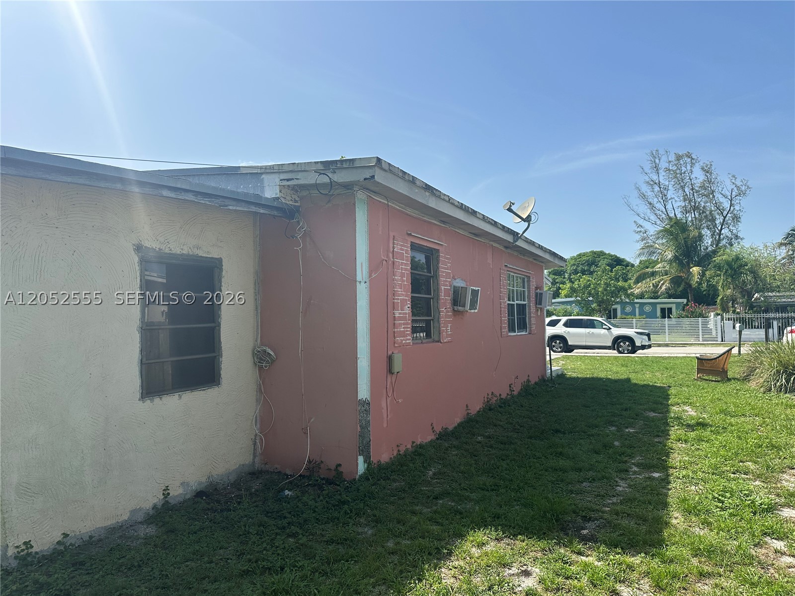 RIVERA MANOR - Residential