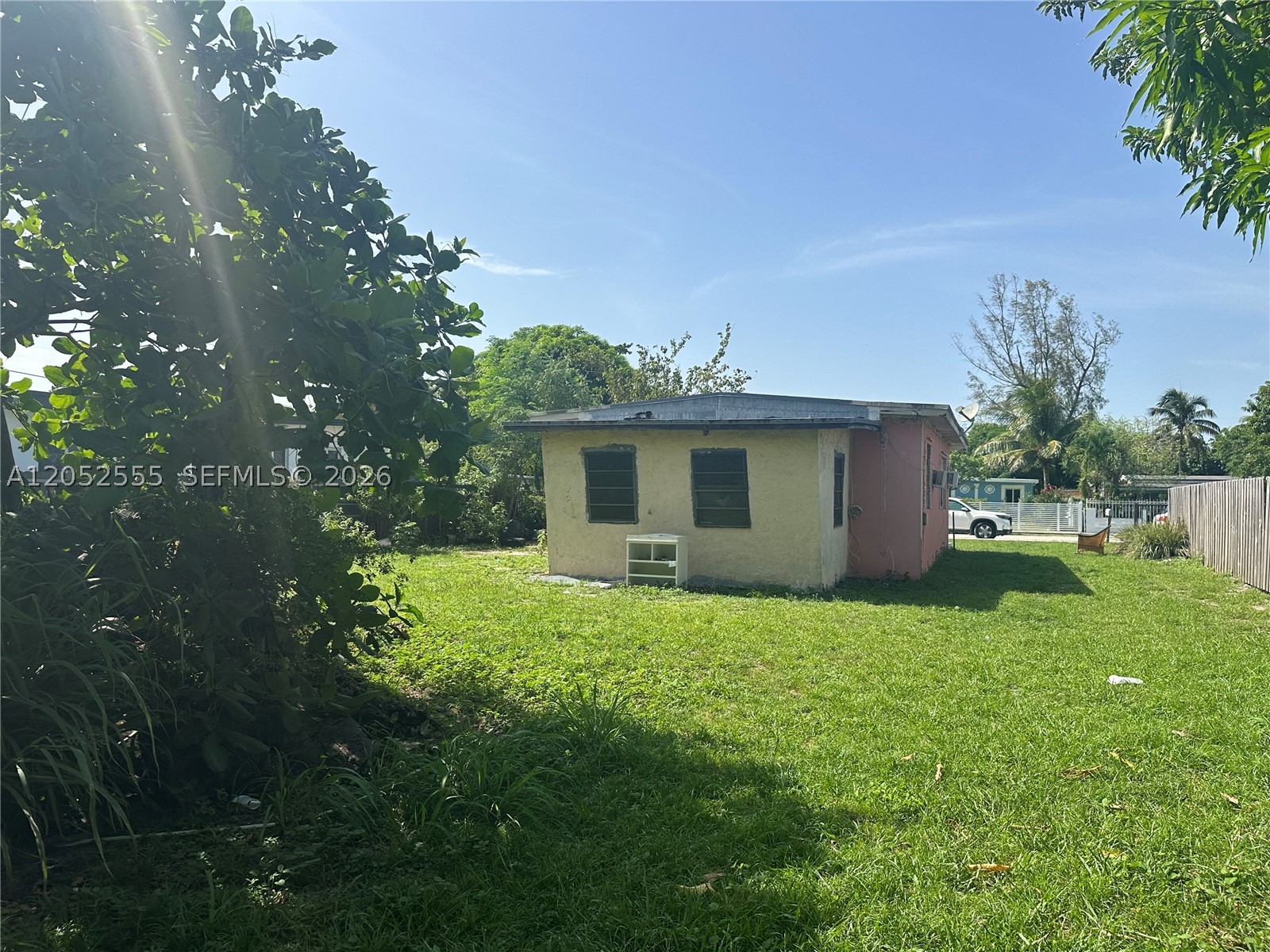 RIVERA MANOR - Residential