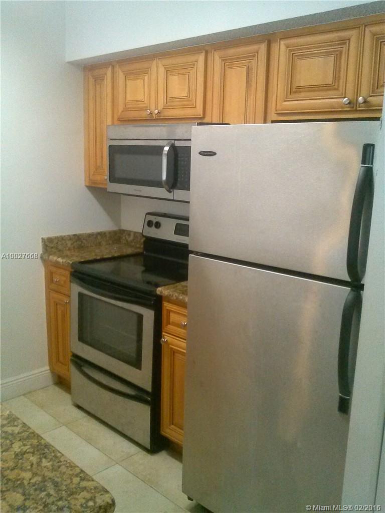 Remodeled kitchen with granite counter tops and stainless steel appliances. Max of 2 occupants. Moving cost is 1st month rent and 2 month deposit (one of the deposits can be made in payments). No evictions or criminal background history. Must have a minimum house hold NET INCOME of $2,500 per month. Offers must include rental application attached, last 2 pay stubs, last 2 month bank statements, copy of DL, Tenant pays $30 pp for credit, national eviction & criminal reports, and $100 app fee to association.