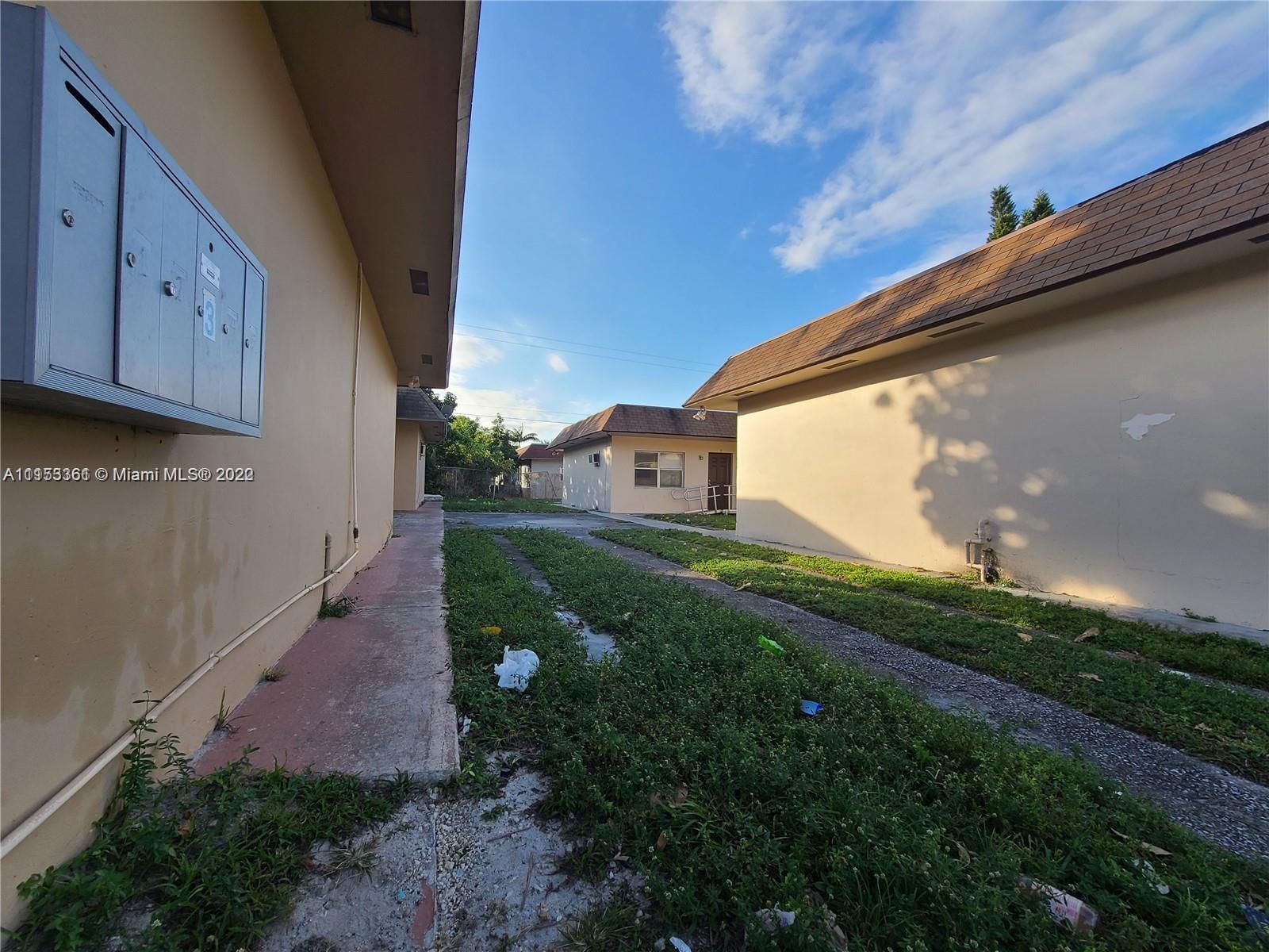ORIOLE ESTATES SEC 8 - Residential Lease