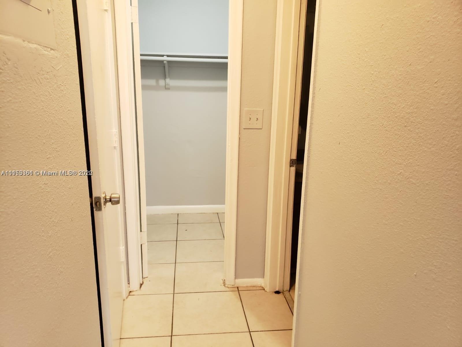 ORIOLE ESTATES SEC 8 - Residential Lease