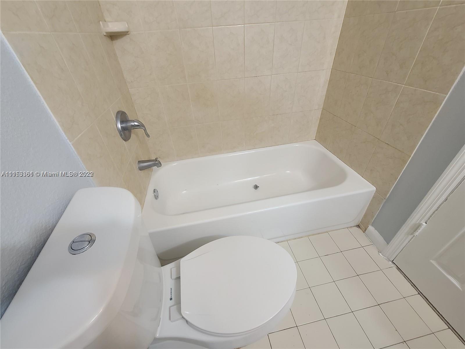 ORIOLE ESTATES SEC 8 - Residential Lease