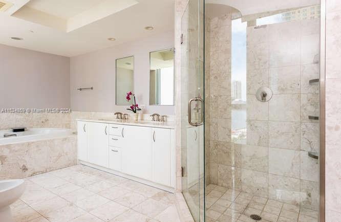 JADE RESIDENCES AT BRICKEL - Residential Lease