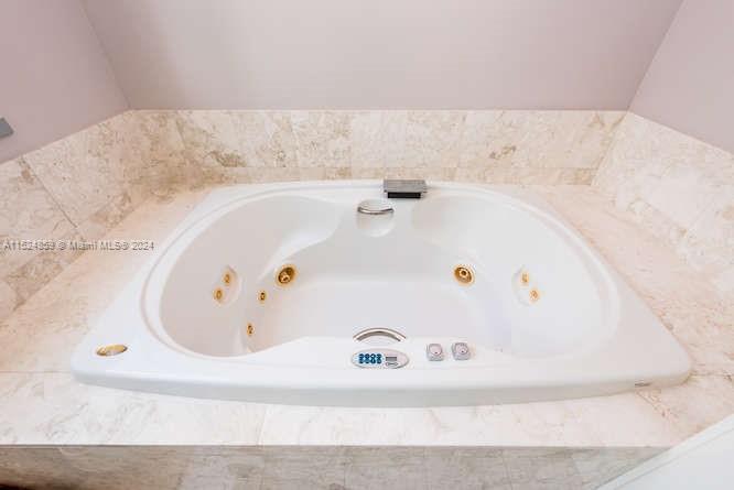 JADE RESIDENCES AT BRICKEL - Residential Lease