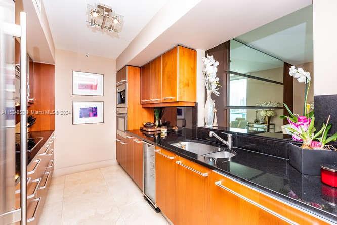 JADE RESIDENCES AT BRICKEL - Residential Lease