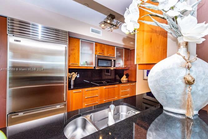 JADE RESIDENCES AT BRICKEL - Residential Lease