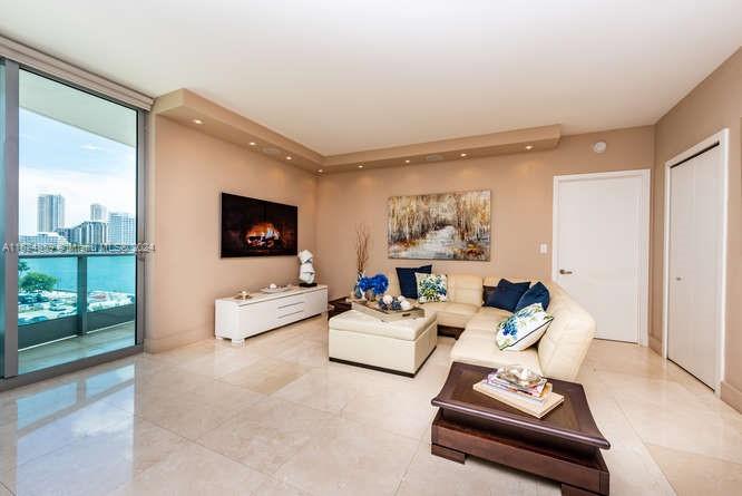 JADE RESIDENCES AT BRICKEL - Residential Lease