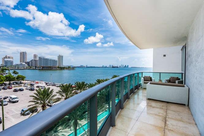 JADE RESIDENCES AT BRICKEL - Residential Lease