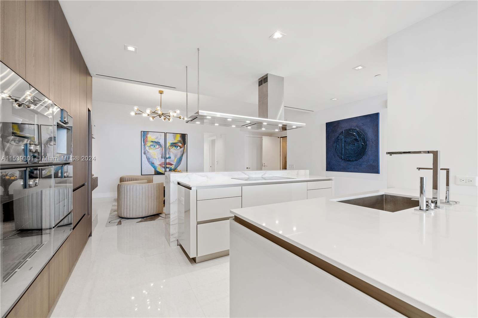 NORTH BISCAYNE BEACH AMEN - Residential