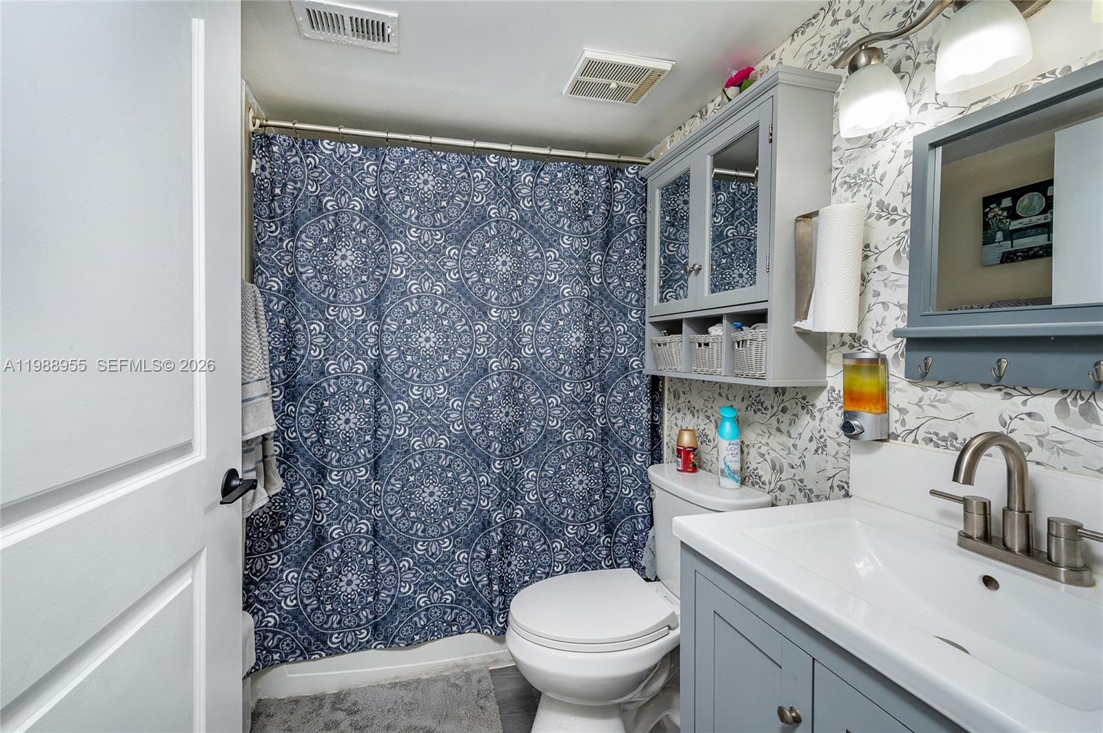 VILLA BELLINI CONDO - Residential