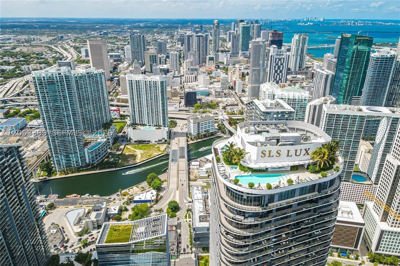 801 SMA RESIDENCES CONDO - Residential
