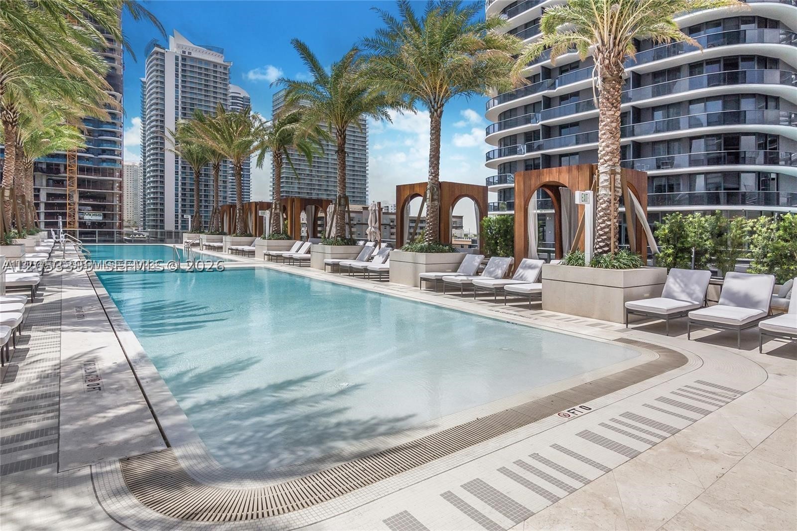 801 SMA RESIDENCES CONDO - Residential