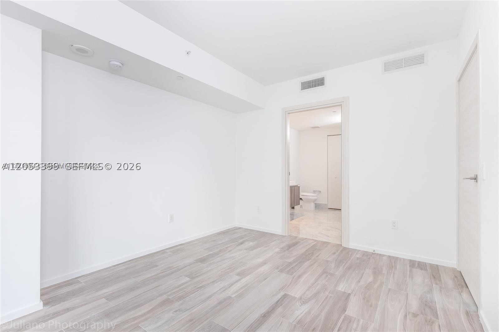 801 SMA RESIDENCES CONDO - Residential