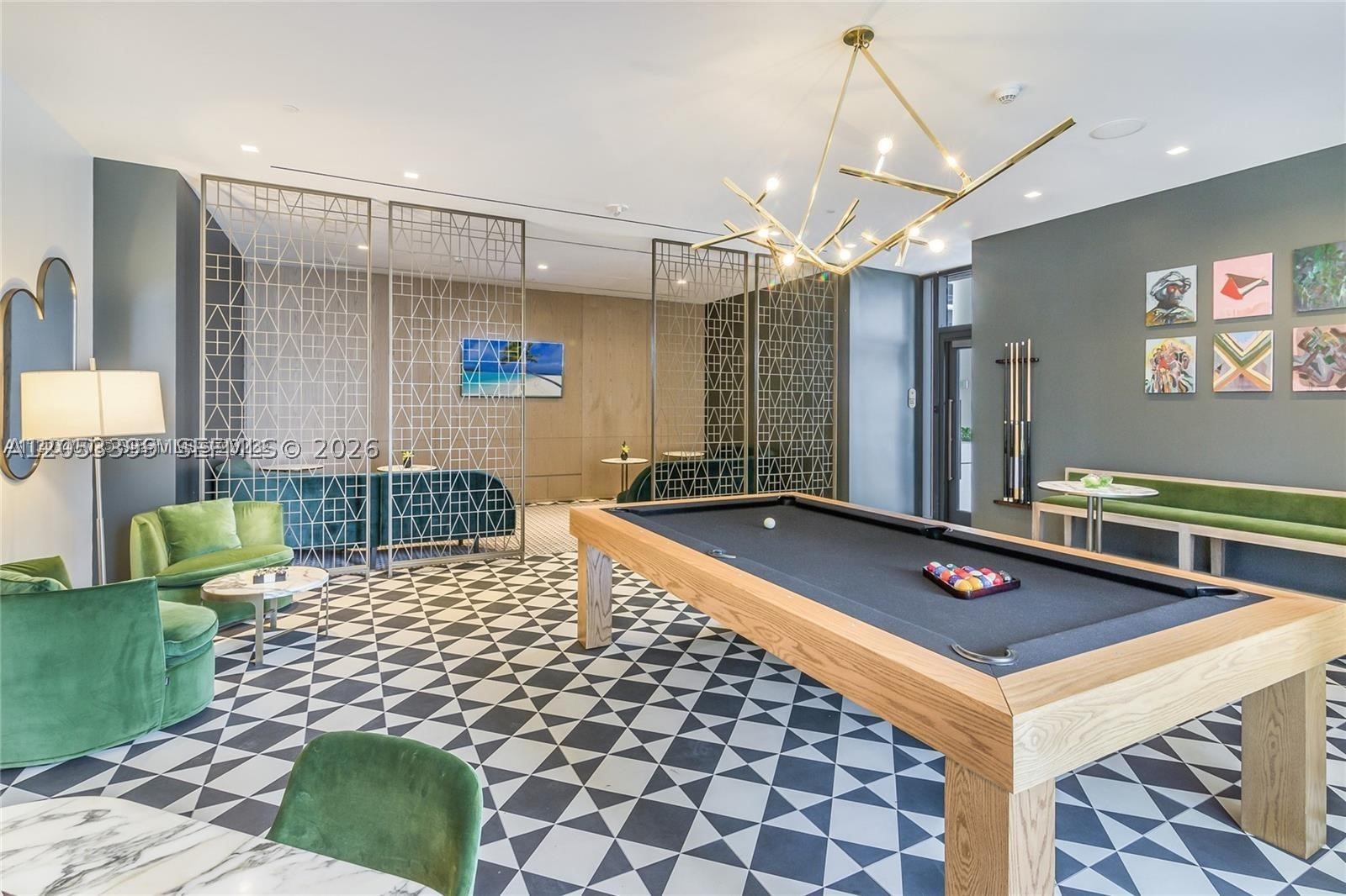 801 SMA RESIDENCES CONDO - Residential