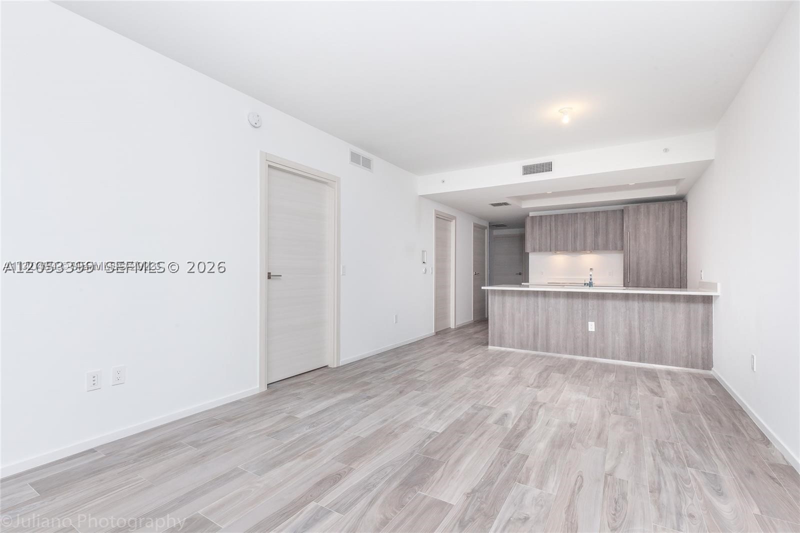 801 SMA RESIDENCES CONDO - Residential