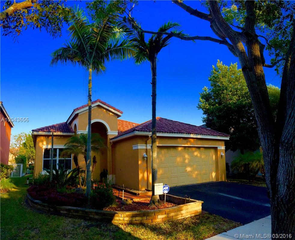 Beautiful spacious 1 story home is nested in Weston's most desired community with all amenities, clubhouse + pool, playground, basketball, zoned for Weston's TOP A+ schools. Please use Showing Assist to schedule a showing, won't last.