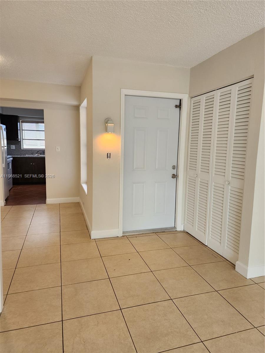 VILLAGE AT DADELAND CONDO - Residential Lease