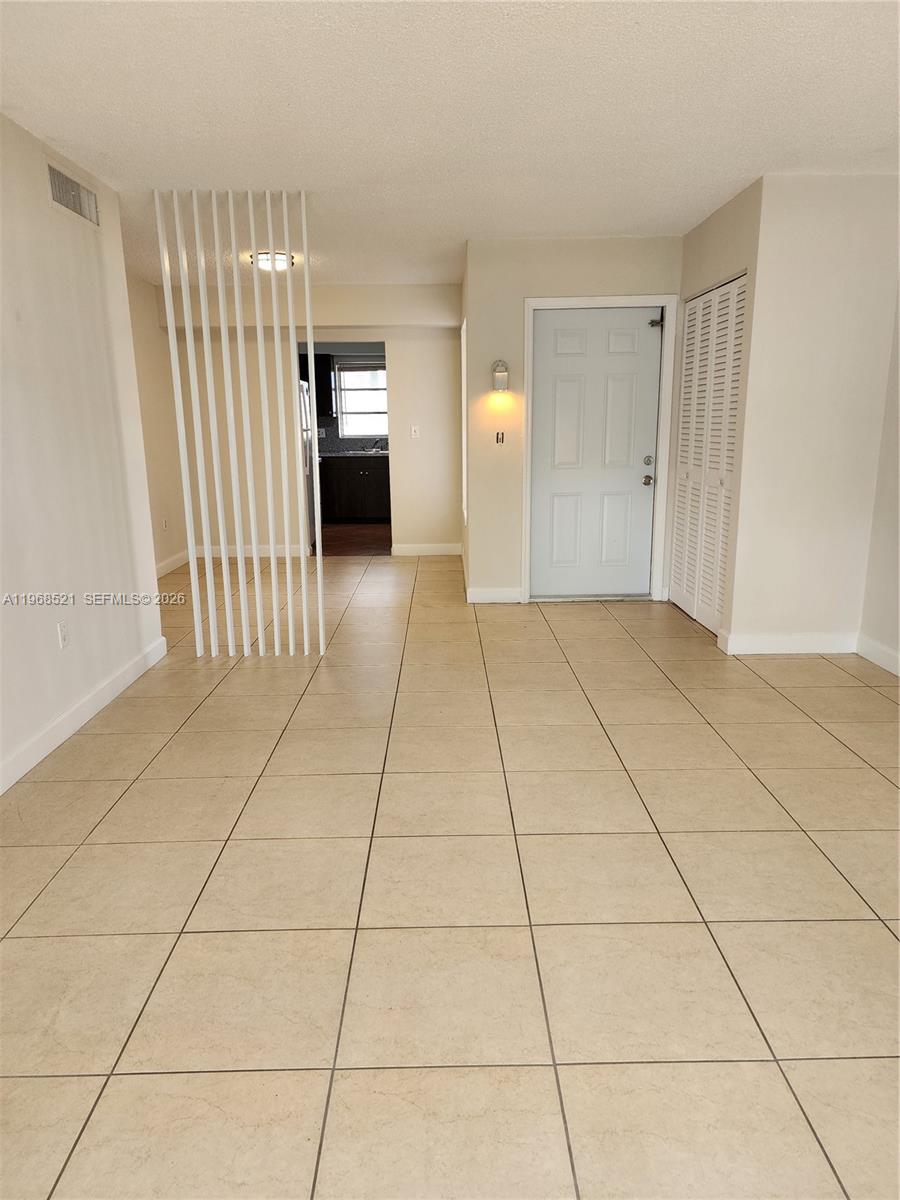 VILLAGE AT DADELAND CONDO - Residential Lease