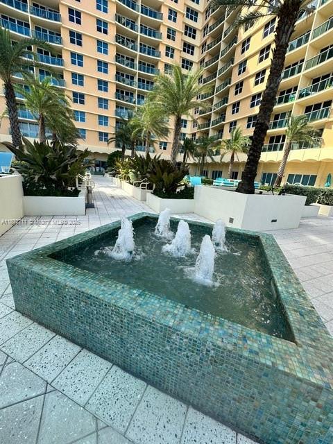 WAVE CONDO - Residential