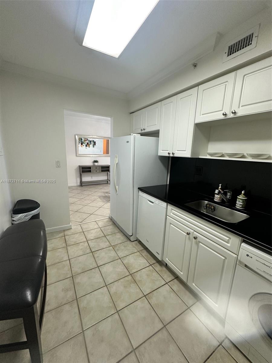 WAVE CONDO - Residential